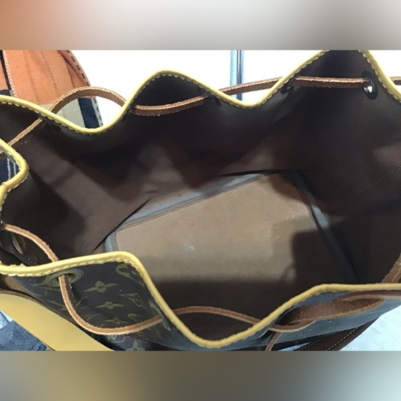 Louis Vuitton bags - Picture 8 of 11